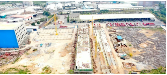 位于廣東省高州市金墩工業(yè)園的飛碟輪胎廠整體搬遷項(xiàng)目，按照項(xiàng)目進(jìn)度建設(shè)正酣。