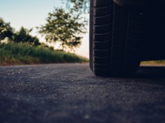 數(shù)據(jù)｜前四月汽車產(chǎn)銷首次雙超千萬(wàn)輛 新能源汽車銷量占比42.7%